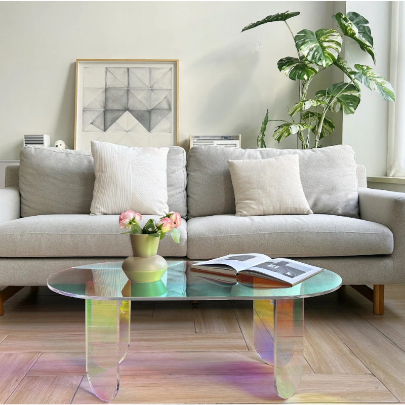 Table basse transparente polychromatique
